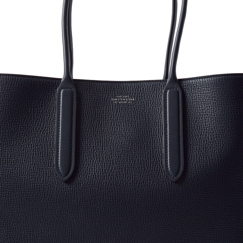 Day Tote with Zip in Ludlow