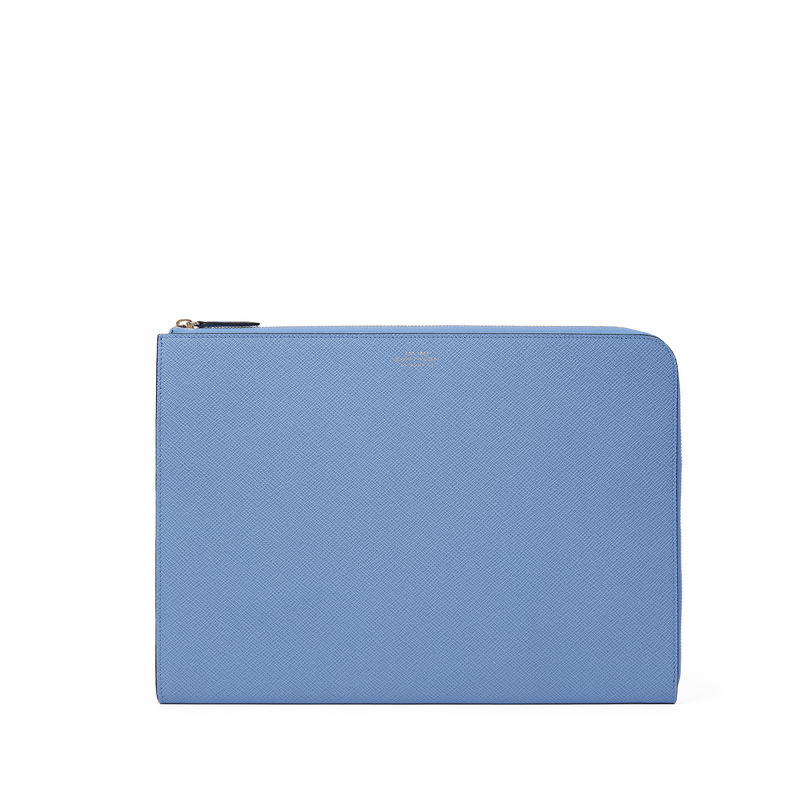 Small Laptop Case in Panama