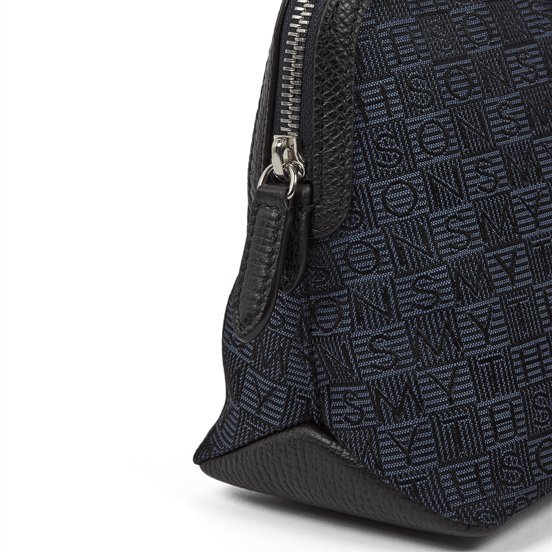 Smythson Reiseetui aus Canvas mit Stempeldesign