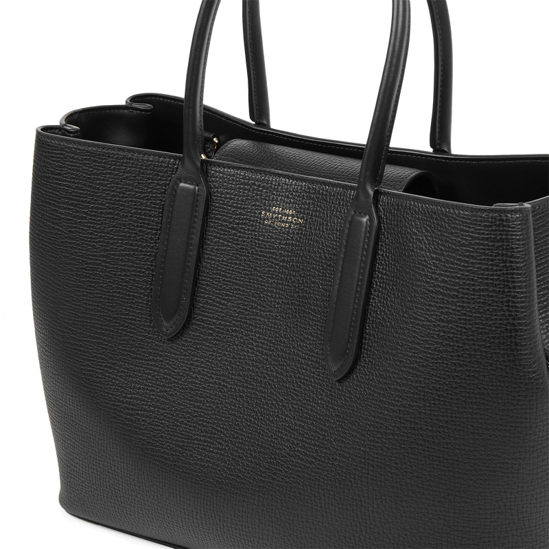 Small Day Tote with Zip in Ludlow