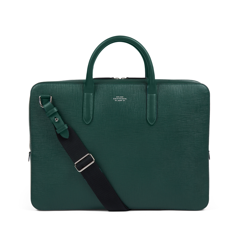 Lightweight Slim Briefcase in Panama