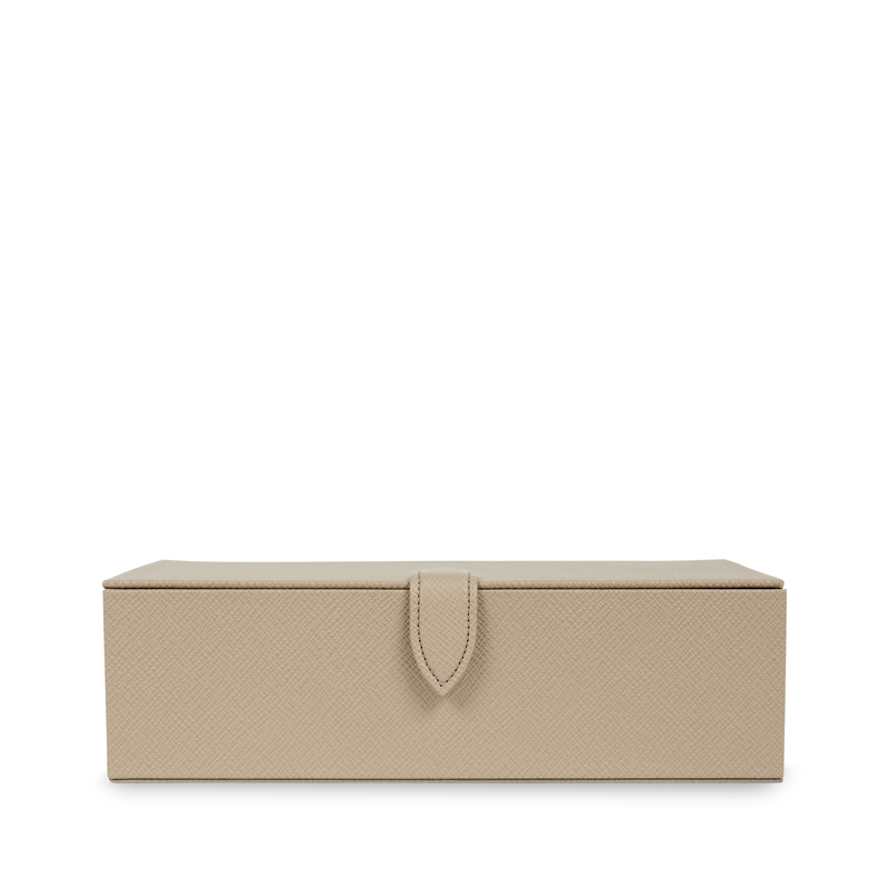 Correspondence Case in Panama
