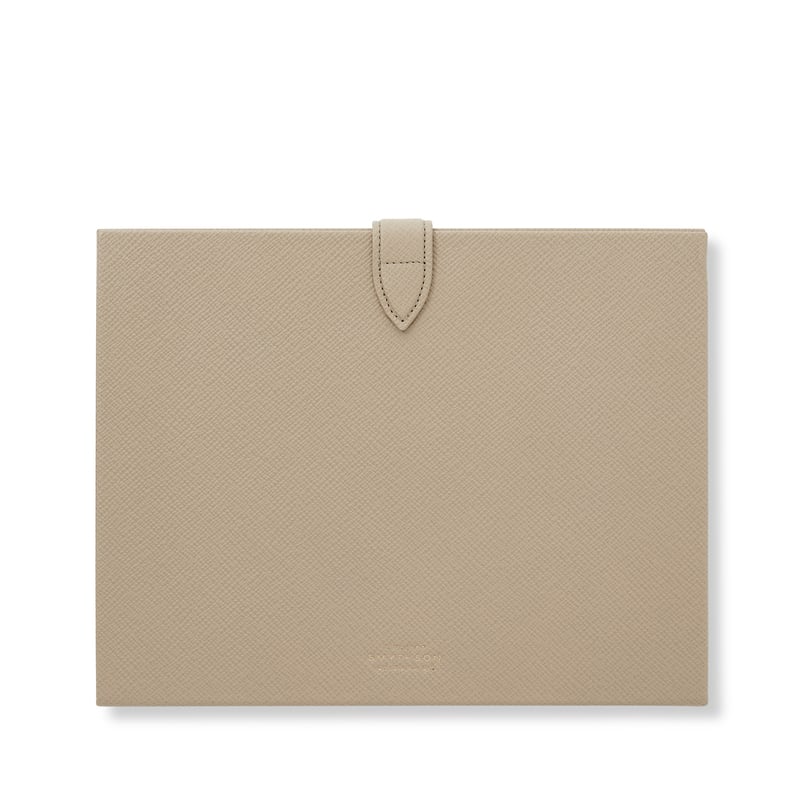 Correspondence Case in Panama