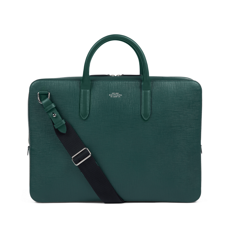 Lightweight Slim Briefcase in Panama