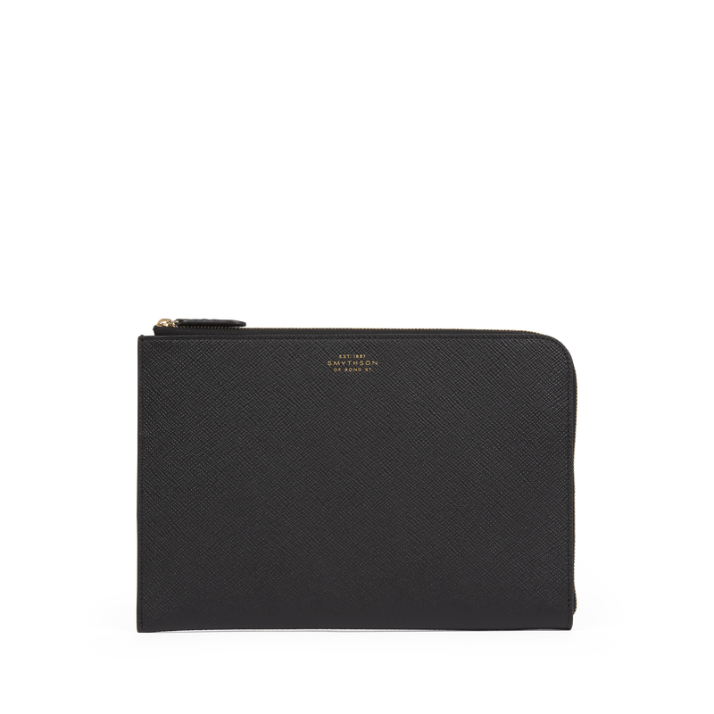 Slim Pouch in Panama