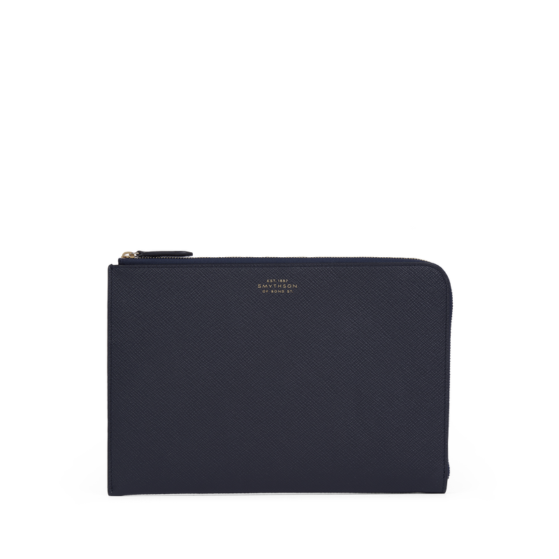 Slim Pouch in Panama