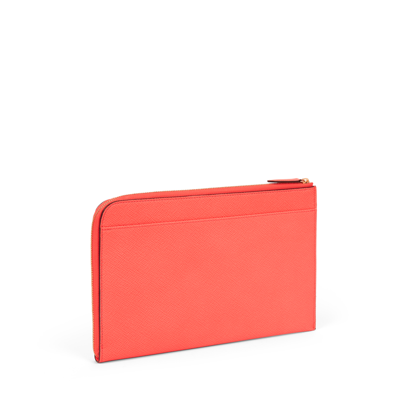 Slim Pouch in Panama