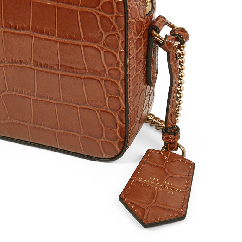 Camera Bag with Chain in Mara