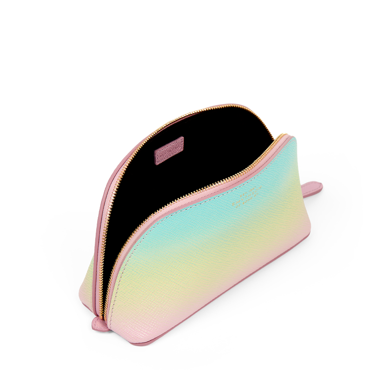 Cosmetic Case in Panama