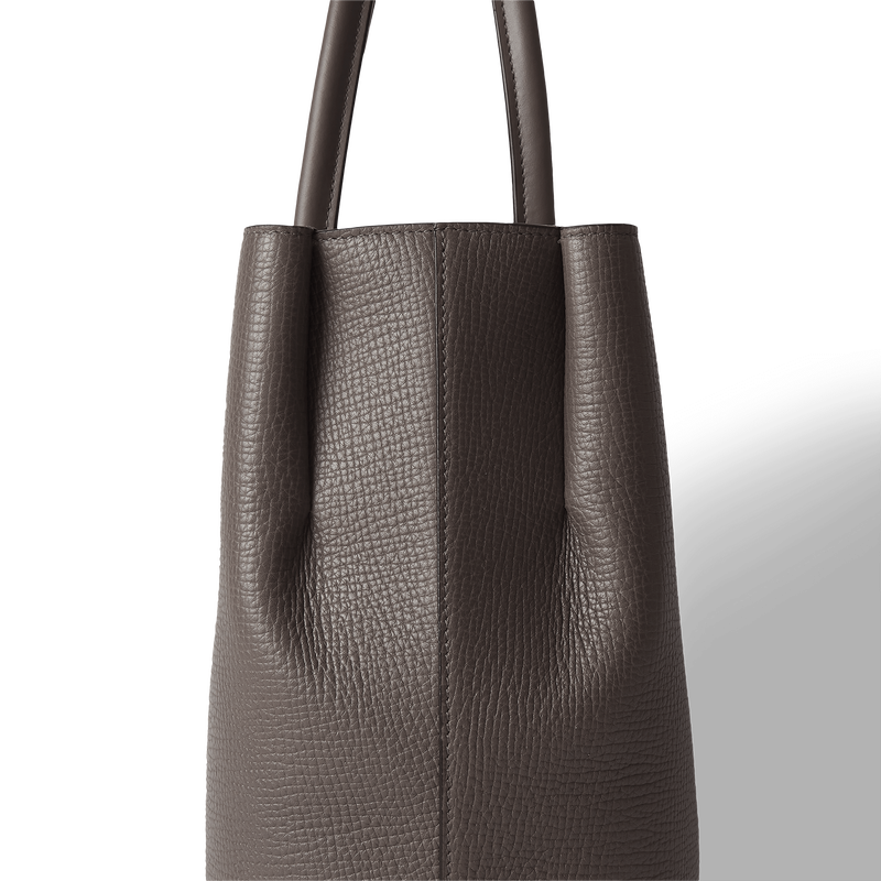 Small Day Tote with Zip in Ludlow