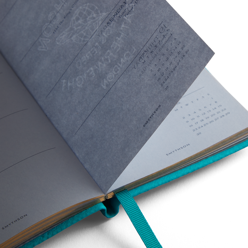 Agenda Panama 2025 con layout settimanale e tasca