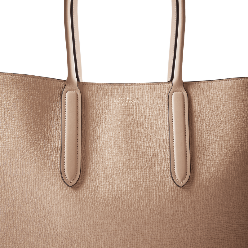 Day Tote with Zip in Ludlow