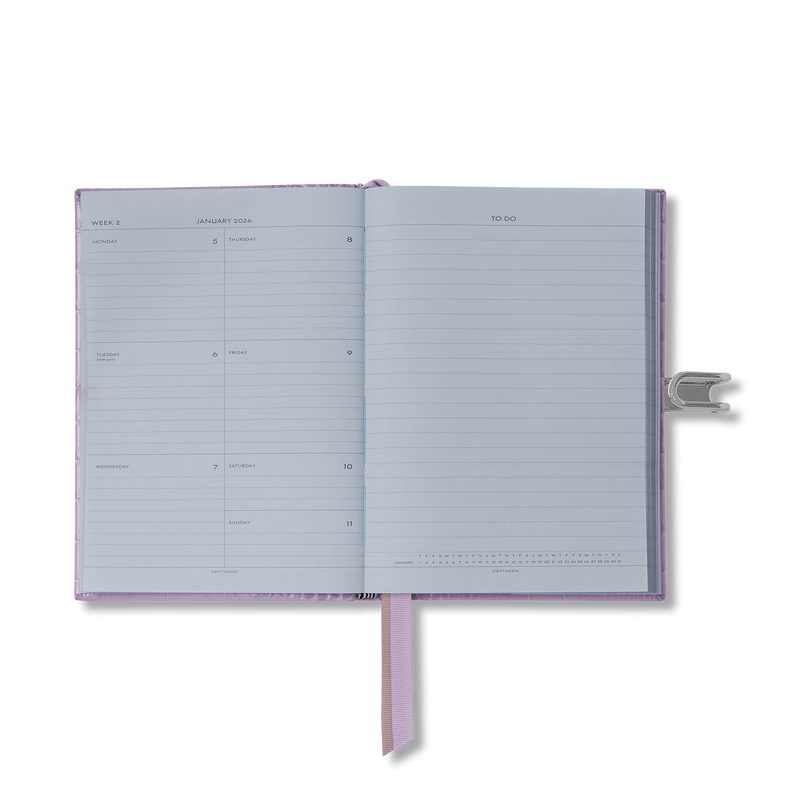 Smythson Agenda Soho 2026 con layout settimanale e chiusura scorrevole in Mara