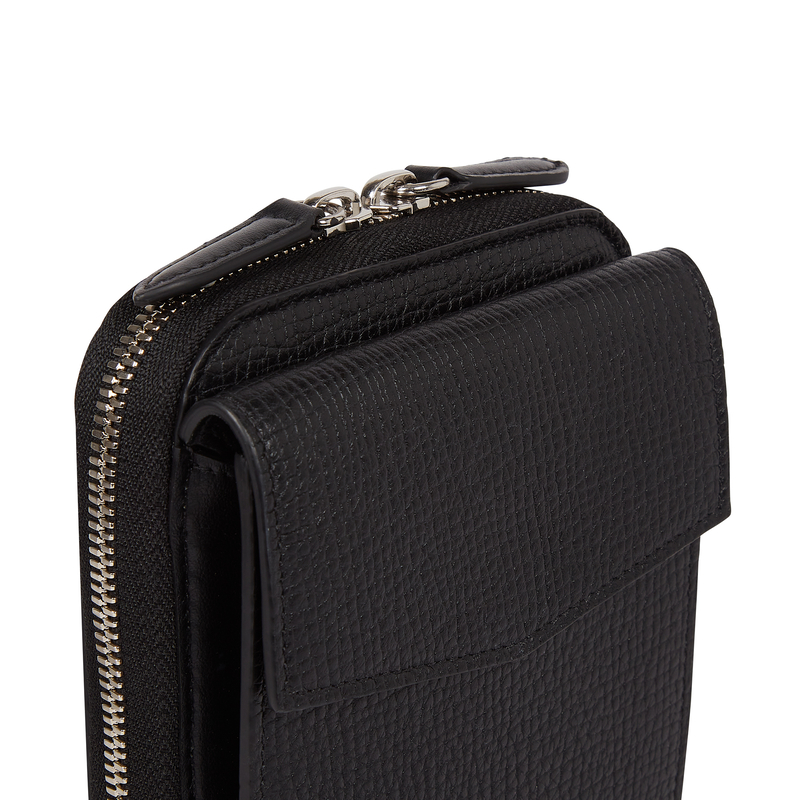 Crossbody Pouch in Ludlow