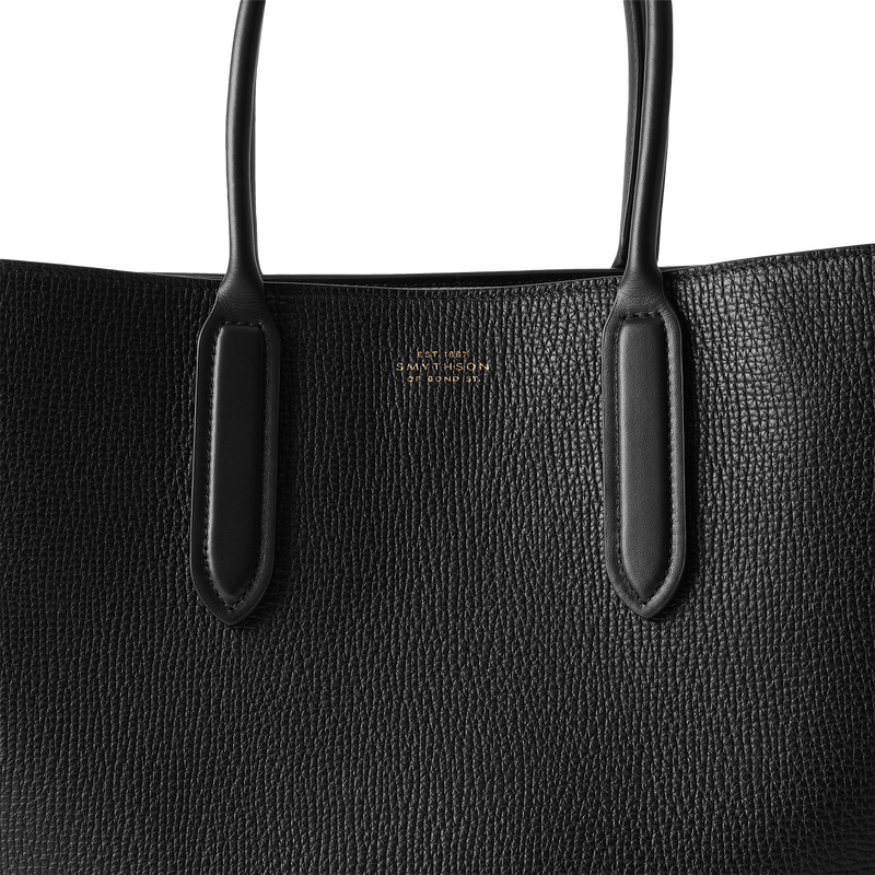 Small Day Tote with Zip in Ludlow
