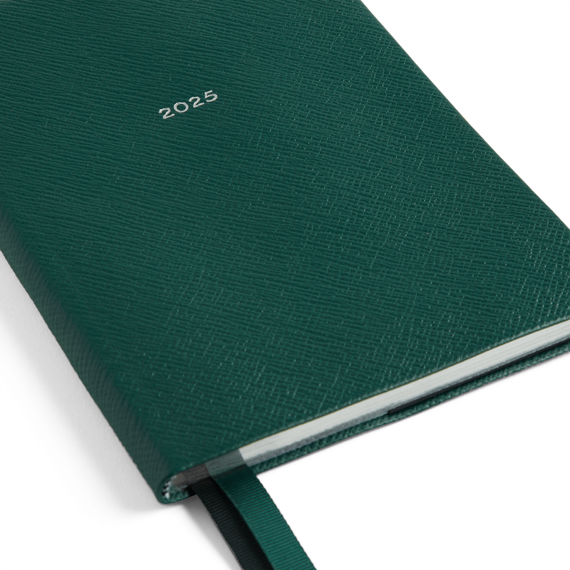 2025 Soho Weekly Diary in Panama