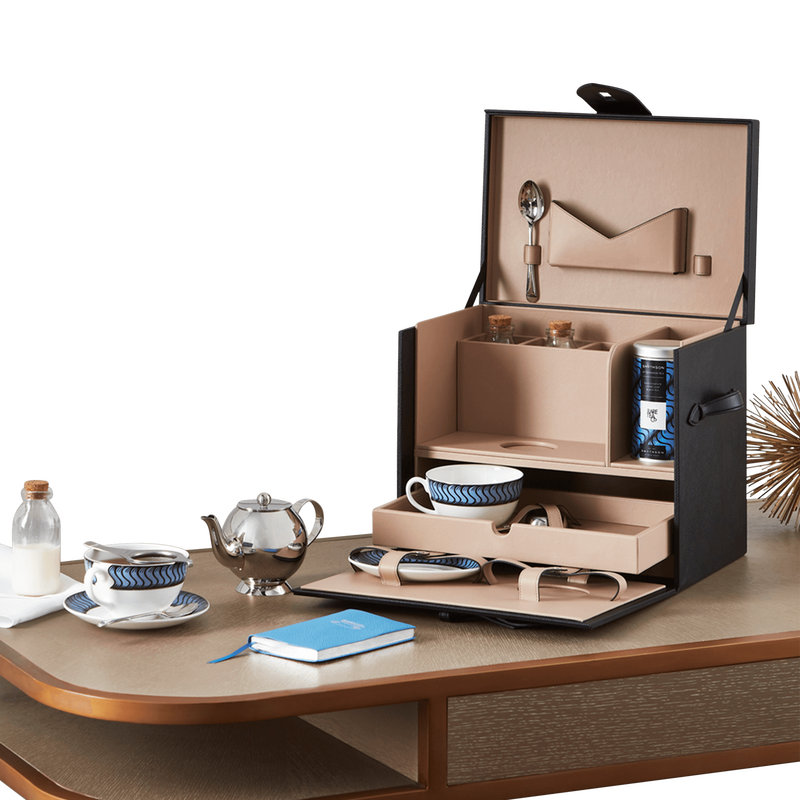 Tea Set in Panama