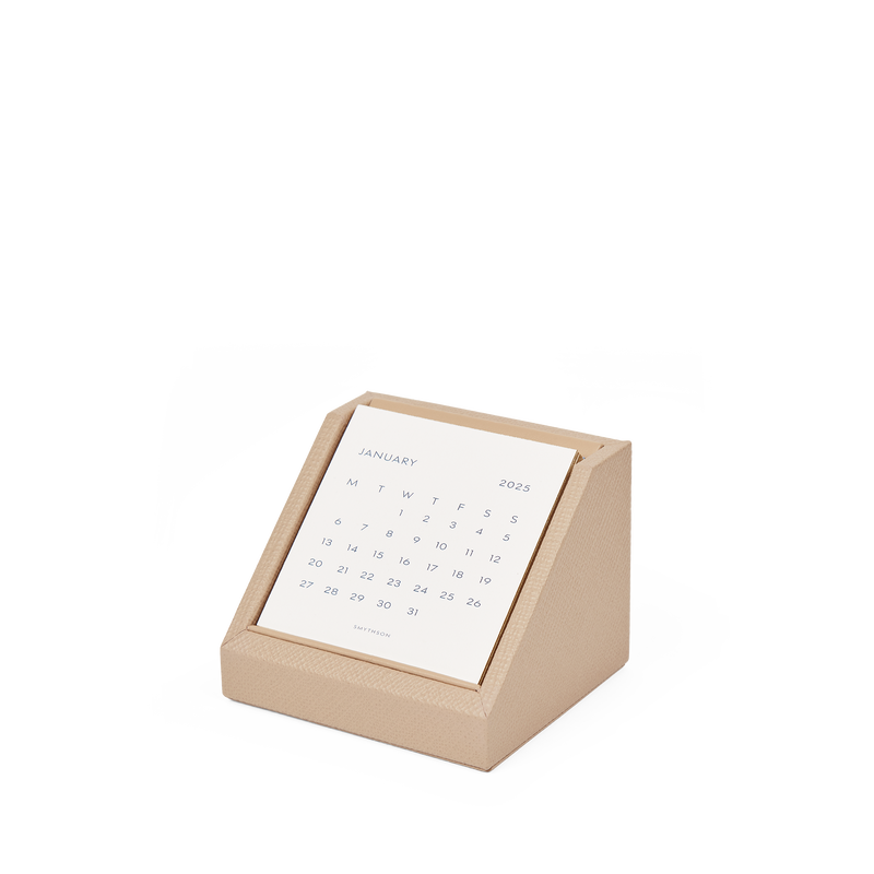 2025 Desktop Calendar in Panama