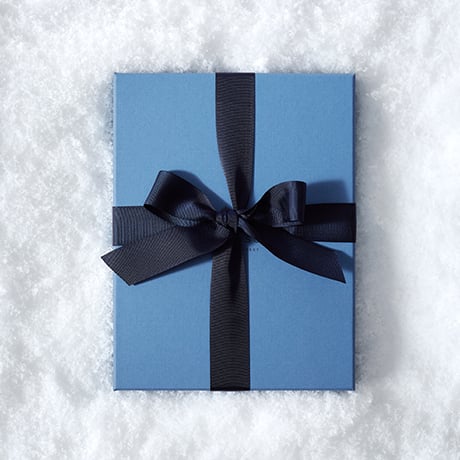 Gift Wrapping Image